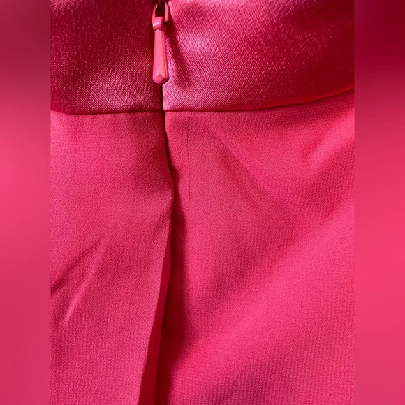 NWT Badgley Mischka Halter flowy chiffon dress with shirred bust Coral Size 10 - Picture 8 of 11